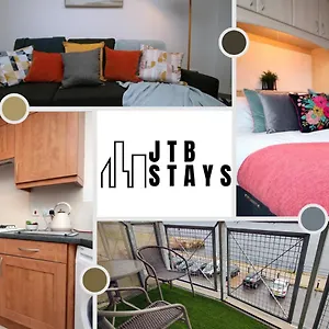 Apartment Fab 1-Bedroom✪Beach View✪Self Check-In✪W/ Parking✪, Barry