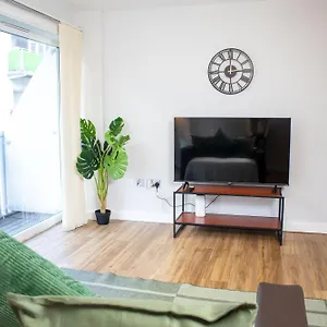 2 Bed - Leeds Centre - For Relocators, Professionals Apartment Leeds (West Yorkshire)