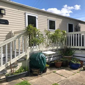 Pinto Oakdene Forest Park Passes Inc! Holiday home Ringwood